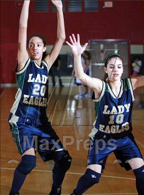 Thumbnail 2 in Independence vs. Brentwood (3A District 11 League - Semi-Final) photogallery.