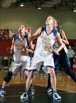 Thumbnail 2 in Independence vs. Brentwood (3A District 11 League - Semi-Final) photogallery.