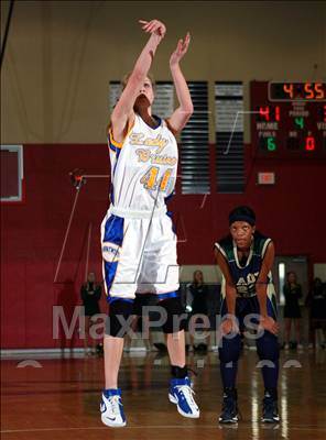 Thumbnail 3 in Independence vs. Brentwood (3A District 11 League - Semi-Final) photogallery.