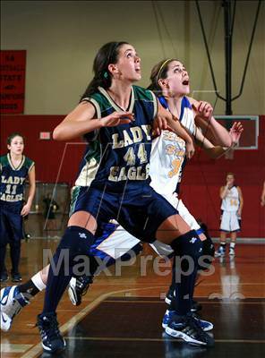 Thumbnail 1 in Independence vs. Brentwood (3A District 11 League - Semi-Final) photogallery.