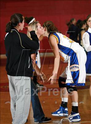 Thumbnail 2 in Independence vs. Brentwood (3A District 11 League - Semi-Final) photogallery.