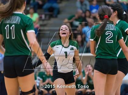 Thumbnail 3 in Brennan vs. Reagan (UIL 6A Area Final) photogallery.