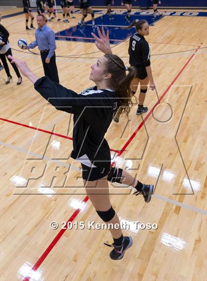 Thumbnail 2 in Brennan vs. Reagan (UIL 6A Area Final) photogallery.