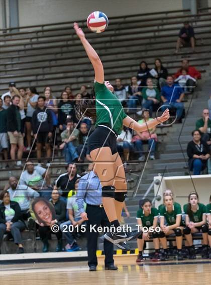 Thumbnail 3 in Brennan vs. Reagan (UIL 6A Area Final) photogallery.