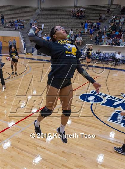 Thumbnail 3 in Brennan vs. Reagan (UIL 6A Area Final) photogallery.