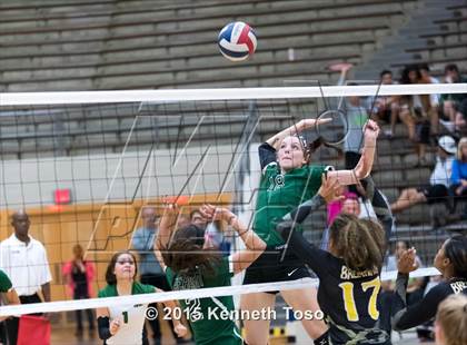 Thumbnail 3 in Brennan vs. Reagan (UIL 6A Area Final) photogallery.