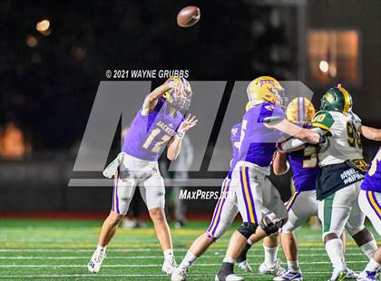 Thumbnail 1 in Captain Shreve @ Byrd photogallery.