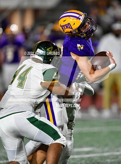 Thumbnail 3 in Captain Shreve @ Byrd photogallery.