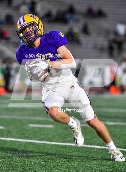 Thumbnail 1 in Captain Shreve @ Byrd photogallery.