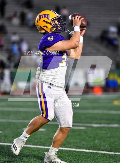 Thumbnail 1 in Captain Shreve @ Byrd photogallery.