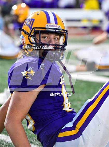 Thumbnail 1 in Captain Shreve @ Byrd photogallery.