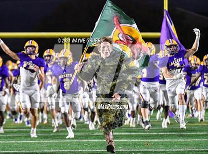 Thumbnail 3 in Captain Shreve @ Byrd photogallery.