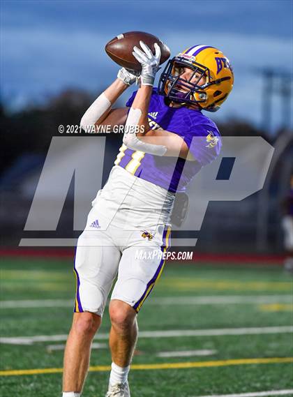 Thumbnail 1 in Captain Shreve @ Byrd photogallery.