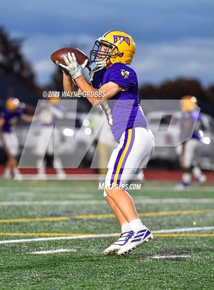 Thumbnail 1 in Captain Shreve @ Byrd photogallery.