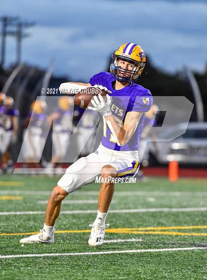 Thumbnail 3 in Captain Shreve @ Byrd photogallery.
