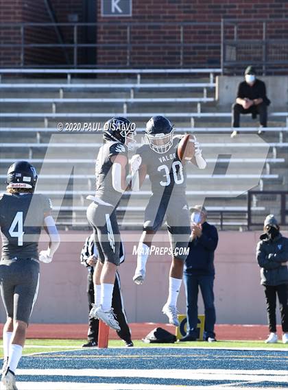 Thumbnail 3 in Legend @ Valor Christian (CHSAA 5A Semi-Final) photogallery.