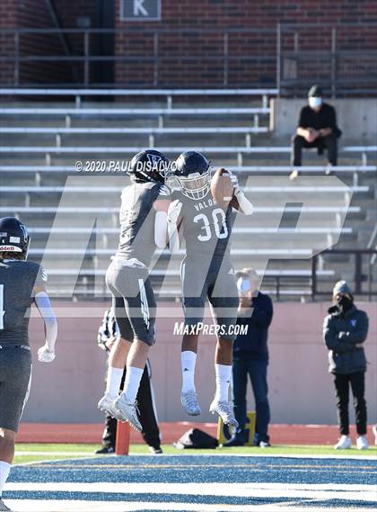 Thumbnail 2 in Legend @ Valor Christian (CHSAA 5A Semi-Final) photogallery.