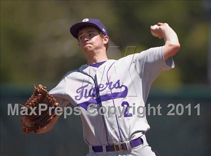 Thumbnail 2 in East Nicolaus vs. Portola (CIF NS D4 Final) photogallery.