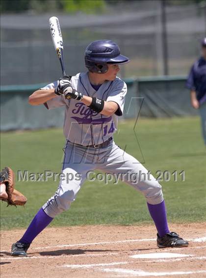 Thumbnail 3 in East Nicolaus vs. Portola (CIF NS D4 Final) photogallery.