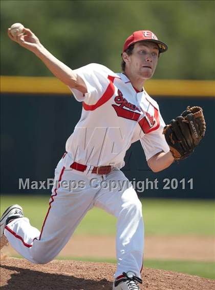 Thumbnail 3 in East Nicolaus vs. Portola (CIF NS D4 Final) photogallery.
