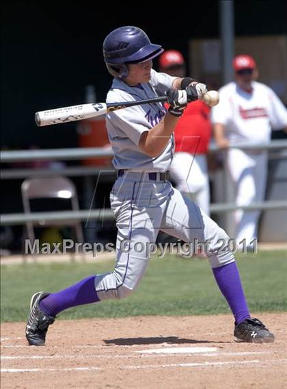 Thumbnail 3 in East Nicolaus vs. Portola (CIF NS D4 Final) photogallery.