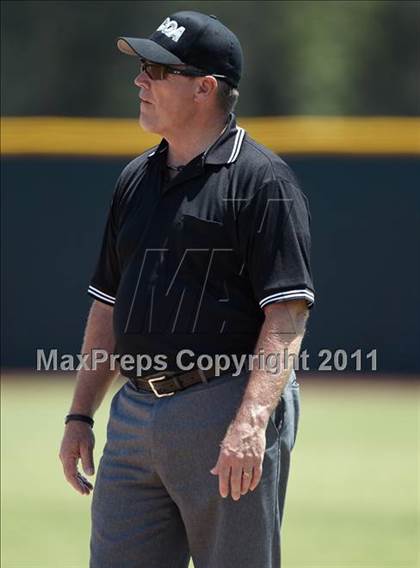 Thumbnail 2 in East Nicolaus vs. Portola (CIF NS D4 Final) photogallery.