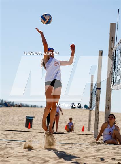 Thumbnail 3 in Beverly Hills@Redondo Union photogallery.