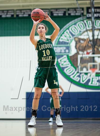 Thumbnail 1 in Loudoun Valley @ Woodgrove photogallery.