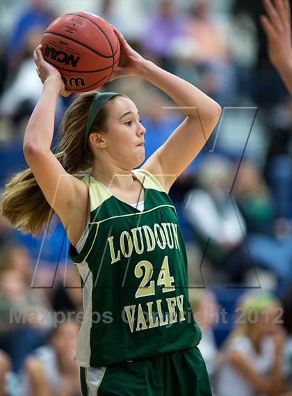 Thumbnail 1 in Loudoun Valley @ Woodgrove photogallery.