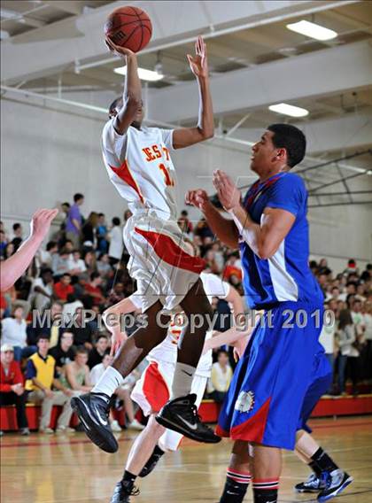 Thumbnail 3 in Folsom @ Jesuit photogallery.