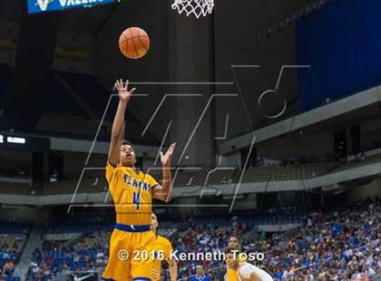 Thumbnail 3 in Lancaster vs. Fort Bend Elkins (UIL 5A Final) photogallery.
