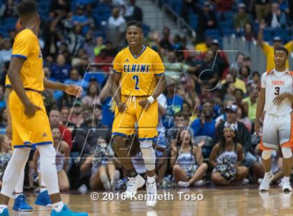 Thumbnail 2 in Lancaster vs. Fort Bend Elkins (UIL 5A Final) photogallery.