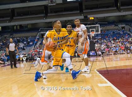 Thumbnail 2 in Lancaster vs. Fort Bend Elkins (UIL 5A Final) photogallery.