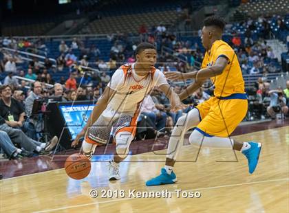 Thumbnail 3 in Lancaster vs. Fort Bend Elkins (UIL 5A Final) photogallery.