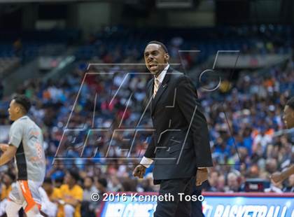 Thumbnail 1 in Lancaster vs. Fort Bend Elkins (UIL 5A Final) photogallery.