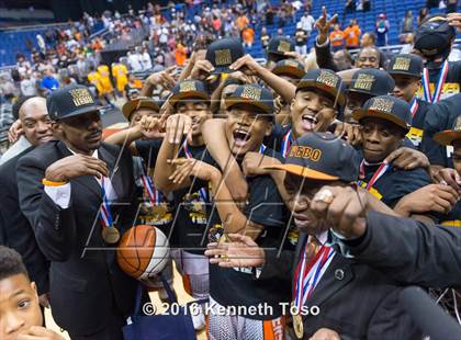 Thumbnail 1 in Lancaster vs. Fort Bend Elkins (UIL 5A Final) photogallery.