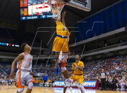Thumbnail 1 in Lancaster vs. Fort Bend Elkins (UIL 5A Final) photogallery.