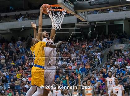 Thumbnail 2 in Lancaster vs. Fort Bend Elkins (UIL 5A Final) photogallery.