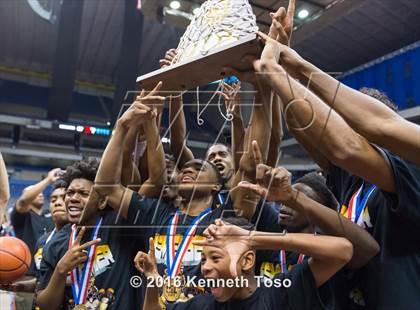 Thumbnail 1 in Lancaster vs. Fort Bend Elkins (UIL 5A Final) photogallery.