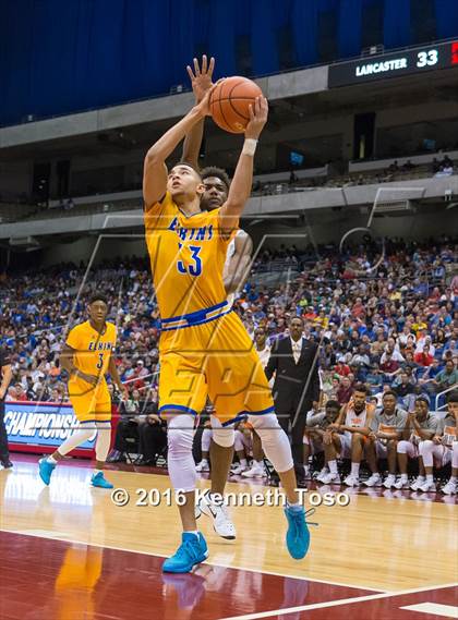 Thumbnail 1 in Lancaster vs. Fort Bend Elkins (UIL 5A Final) photogallery.