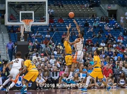 Thumbnail 1 in Lancaster vs. Fort Bend Elkins (UIL 5A Final) photogallery.