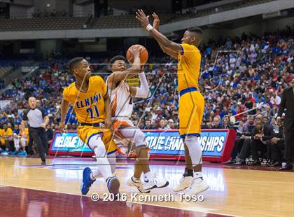 Thumbnail 1 in Lancaster vs. Fort Bend Elkins (UIL 5A Final) photogallery.