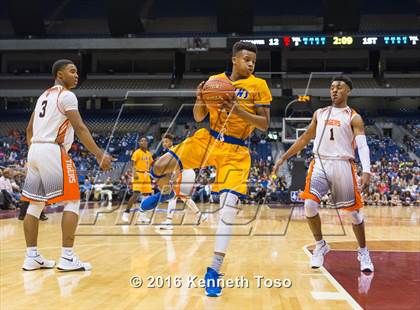 Thumbnail 2 in Lancaster vs. Fort Bend Elkins (UIL 5A Final) photogallery.