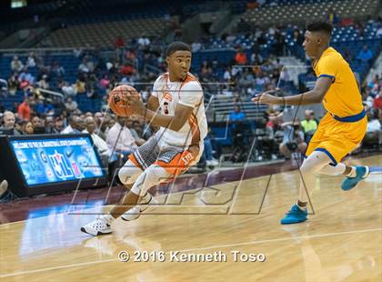 Thumbnail 2 in Lancaster vs. Fort Bend Elkins (UIL 5A Final) photogallery.