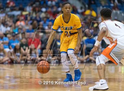 Thumbnail 2 in Lancaster vs. Fort Bend Elkins (UIL 5A Final) photogallery.
