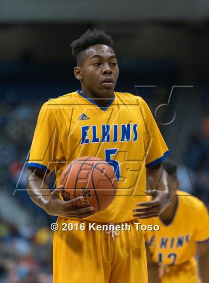 Thumbnail 1 in Lancaster vs. Fort Bend Elkins (UIL 5A Final) photogallery.