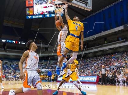 Thumbnail 2 in Lancaster vs. Fort Bend Elkins (UIL 5A Final) photogallery.