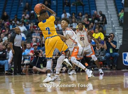 Thumbnail 3 in Lancaster vs. Fort Bend Elkins (UIL 5A Final) photogallery.