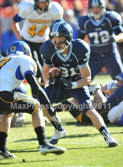Thumbnail 2 in Valor Christian vs. Wheat Ridge (CHSAA 4A Final) photogallery.