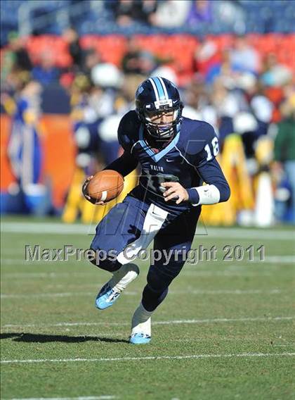 Thumbnail 3 in Valor Christian vs. Wheat Ridge (CHSAA 4A Final) photogallery.
